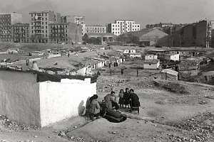 Por qué en España vivimos hacinados en pisos, incluso en los pueblos