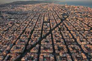 Supermanzanas de Barcelona: el exitoso plan anticoches que arrancó con la oposición vecinal
