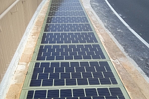SOLAR INNOVA suministra 60 baldosas de pavimento solar fotovoltaico para construcción de aceras en Malta