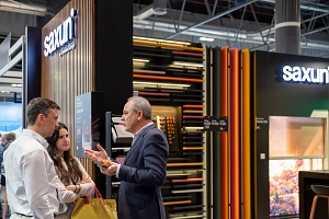 Saxun presenta en Rebuild 2025 sus innovaciones en control solar y cerramientos.