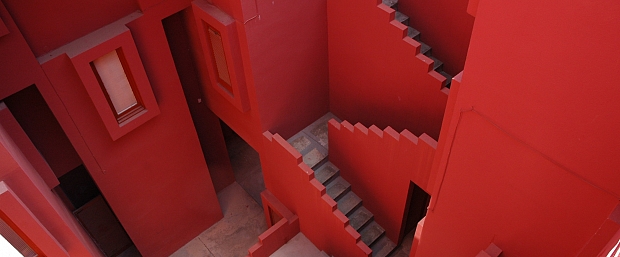La Fortaleza Carmesí, Calpe