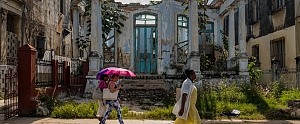 El encanto colonial de La Habana se derrumba