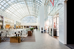 CENTRO COMERCIAL DIAGONAL MAR, BARCELONA, CON TABLAS CERÁMICAS DE MATIMEX