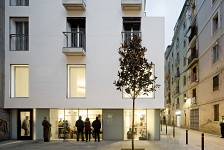 Centro para gente mayor 'Josep Trueta' y 'Centro de Barrio' . Barcelona . Barcelona . España