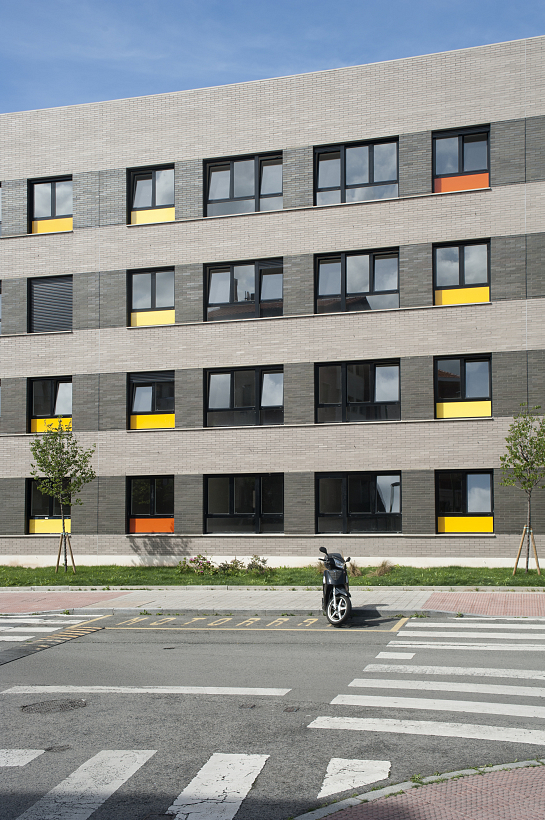 145 VPO en Alangos . Getxo . Vizcaya . España