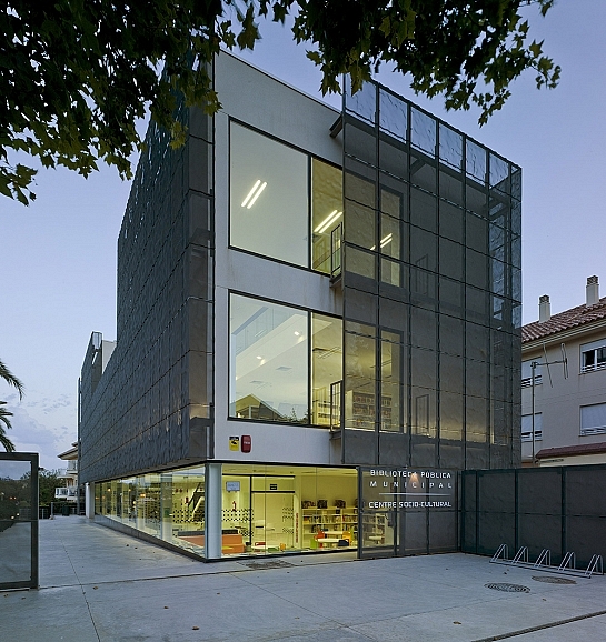 Biblioteca Pública Municipal y Centro Socio-Cultural de Aduanas del Mar . Jávea . Alacant . España