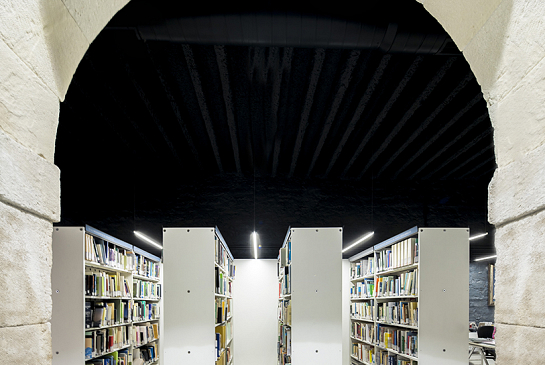 BIBLIOTECA DEL CTAA . Alicante . Alacant . España . 2014