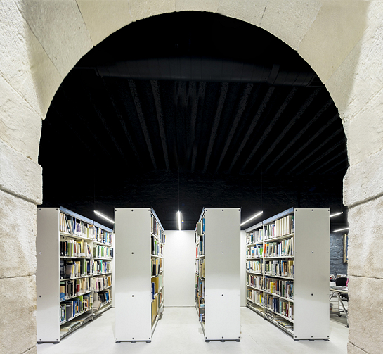 BIBLIOTECA DEL CTAA . Alicante . Alacant . España