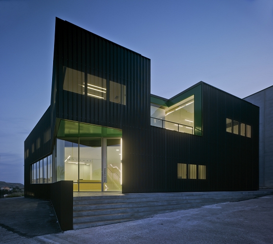Edificio de Oficinas para empresa química . Aspe . Alacant . España