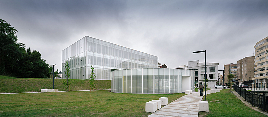 Centro de educación de personas adultas y ludoteca . Torrelavega . Cantabria . España