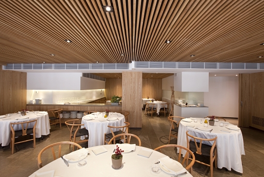 Interiorismo restaurante Piripi . 2012