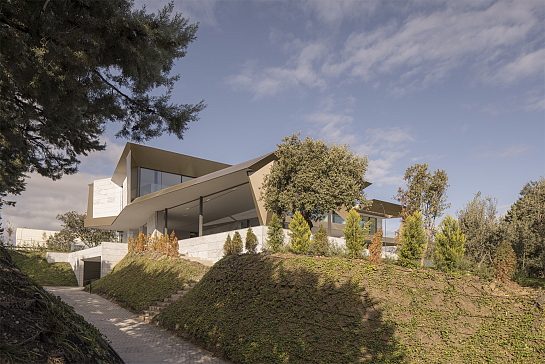 Casa entre encinas . Las Rozas . Madrid . España