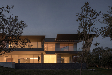 Casa entre encinas . Las Rozas . Madrid . España