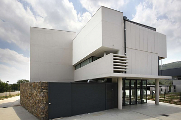 2001. I.E.S. 8 UNIDAD JERICA-VIVER