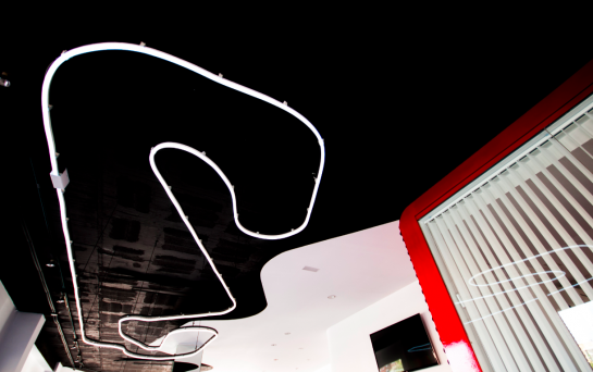 Reforma de local comercial. Motogas. . Elche . Alacant . España