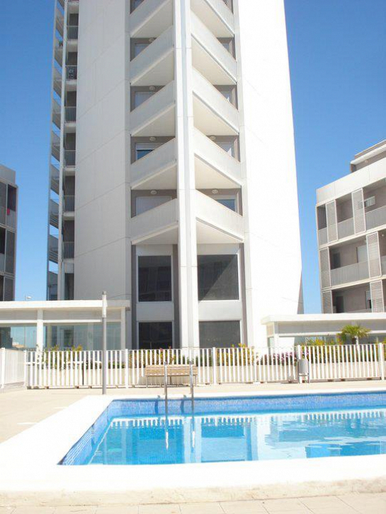 EDIFICIO DE 162 VIVIENDAS M-18. TORRENT. . València . España