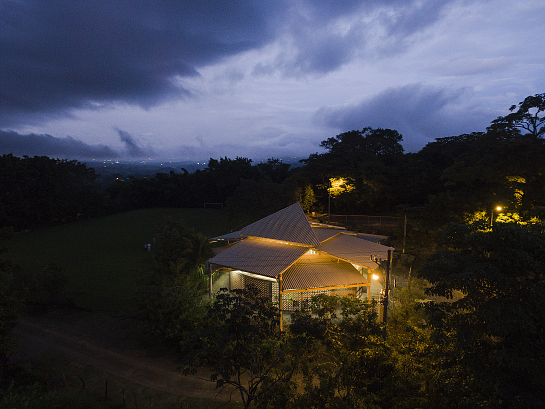Centro Comunal de El Rodeo de Mora . San José . San José . Costa Rica