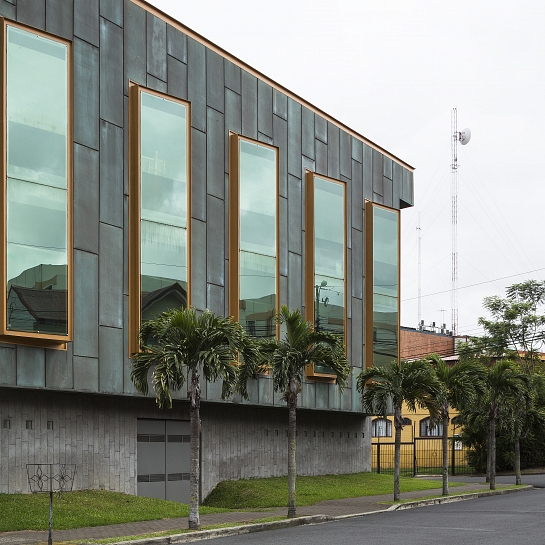 Sede de la Compañía Constructora Van der Laat & Jiménez . San José . San José . Costa Rica