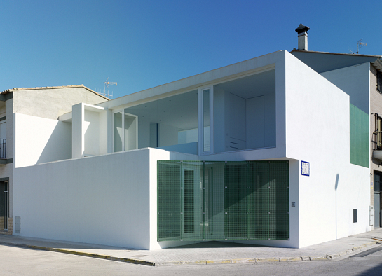 LA CASA PLEGADA . Massalfassar . València . España
