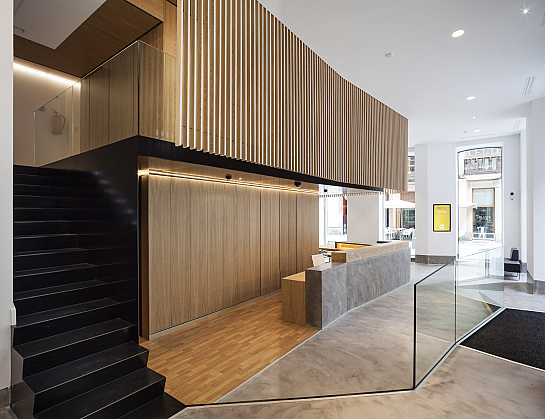 Oficina Bancaria . Gijón . Asturias . España