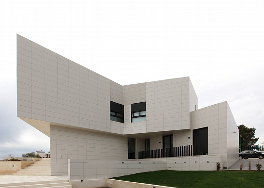 CASA JR . Polop . Alacant . España