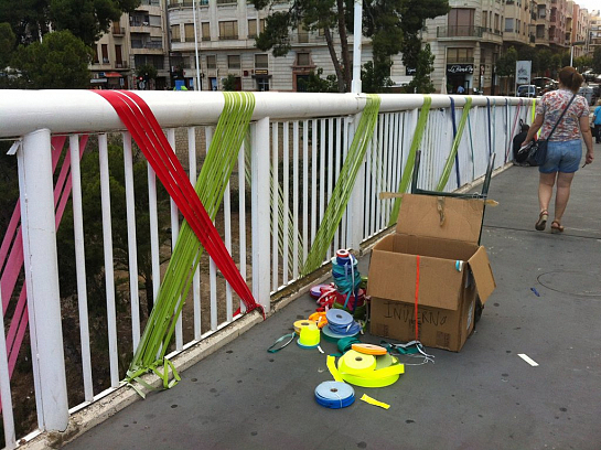 Fluoresciendo la Pasarela . Elche . Alacant . España