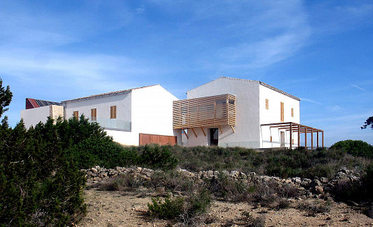 Rehabilitación de la Casa Principal de la Finca Can Marroig . Illes Balears . España