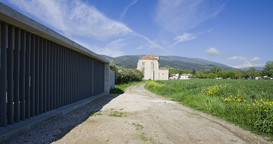 Pabellón acceso + ampliación Cementerio Asiain . Asiain . Navarra . España