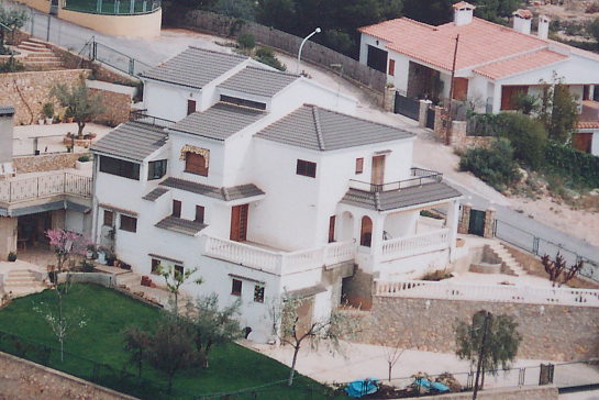 REFORMA Y AMPLIACIÓN DE VIVIENDA UNIFAMILIAR AISLADA . Borriol . Castellón . España