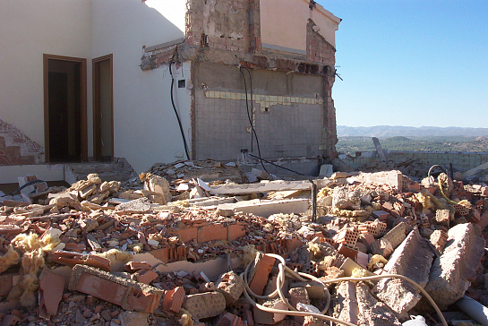 REFORMA Y AMPLIACIÓN DE VIVIENDA UNIFAMILIAR AISLADA . Borriol . Castellón . España