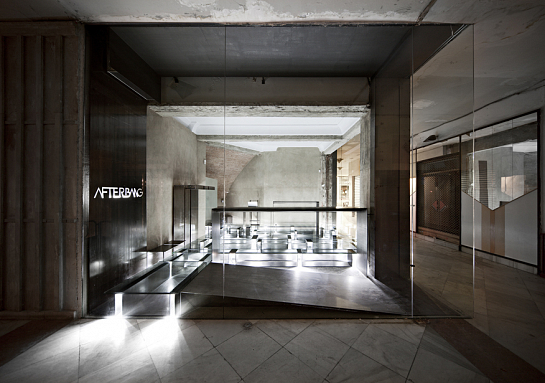 Escaparate horizontal . Granada . Granada . España