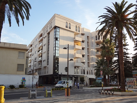 Edificio Costa Tropical . Granada . Granada . España