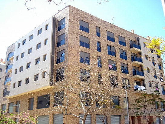 EDIFICIO DE 28 VIVIENDAS . València . España