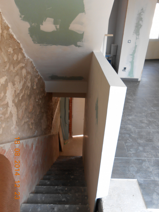 VIVIENDA UNIFAMILIAR ENTRE MEDIANERAS . Eslovenia