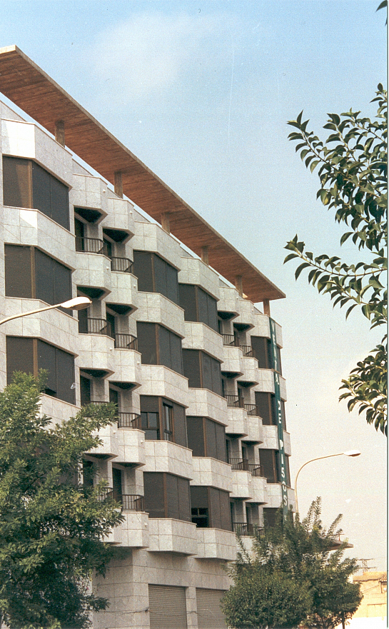 EDIFICIO DE 16 VIVIENDAS . Catarroja . València . España