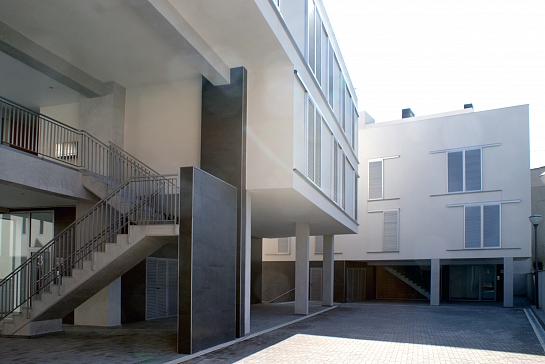 Construcción de 16 viviendas públicas para la rehabilitación de la casa Pérez Piñero y regeneración del casco antiguo de Calasparra . Calasparra . Murcia . España