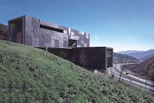 Centro de control de túneles en Piedrafita . Piedrafita . Asturias . España