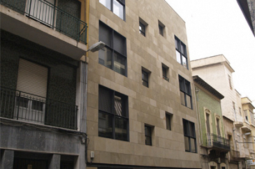 Edificio para 5 viviendas, local y trasteros . Elche . Alacant . España