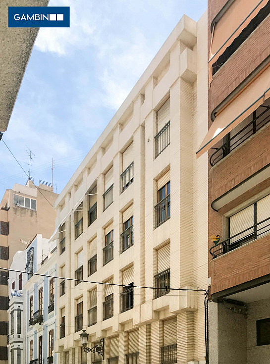 Edificio de Viviendas en César Elguezabal . Alicante . Alacant . España