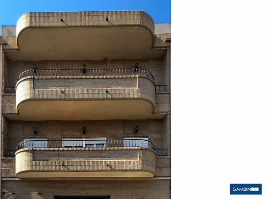 Edificio de 2 viviendas . Cox . Alacant . España