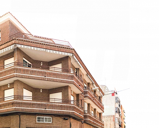 Edificio de 3 viviendas . Alicante . Alacant . España