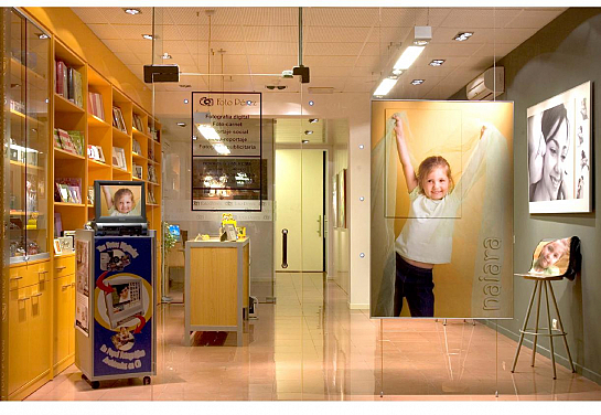 VIVIENDA Y ESTUDIO FOTOGRAFICO . Moncofar . Castellón . España