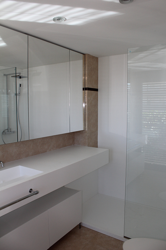 Reforma puntual en baños . Benicàssim . Castellón . España