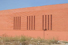 Consultorio Médico. VII Premio Arquitectura de Ladrillo 2001-2003 Categoría Novel . Los Montesinos . Alacant . España