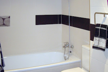 Contrastes mediante la reforma de 2 baños