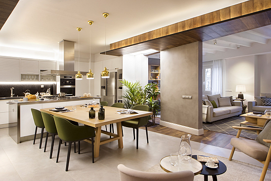 Suite for 10 . Barcelona . Barcelona . España
