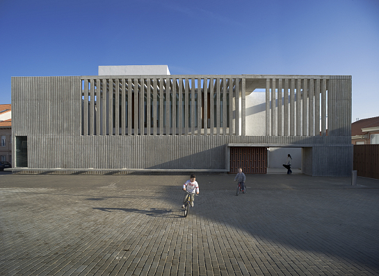 Centro Cultural y Escuela de Música . Madrid . Madrid . España
