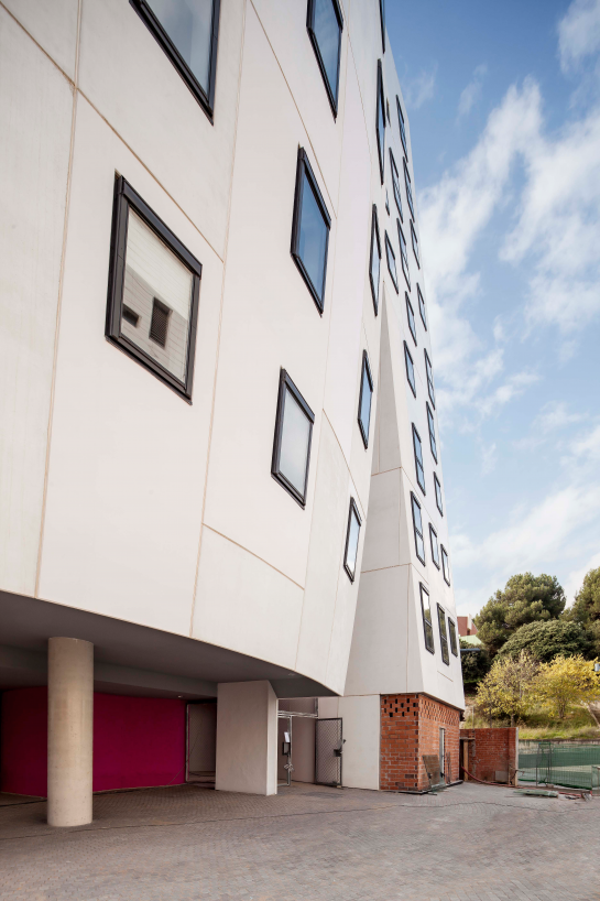 Vivienda colectiva en Torre Baró . Barcelona . Barcelona . España