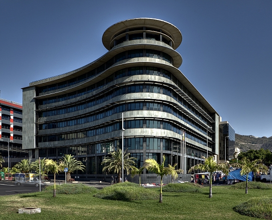 Edificio 'Usos Múltiples II' . Santa Cruz de Tenerife . Santa Cruz de Tenerife . España