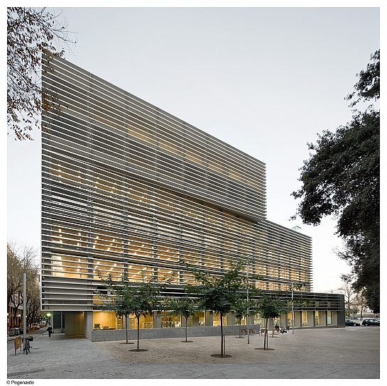 Oficinas Tesorería Seguridad Social en Ciutat Vella . Barcelona . Barcelona . España